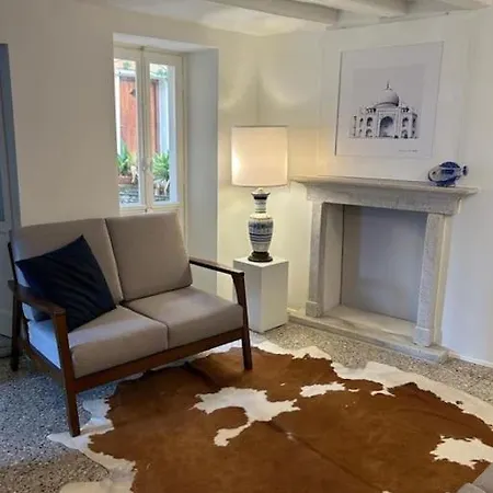 Apartment Le Lampade Di Brienno